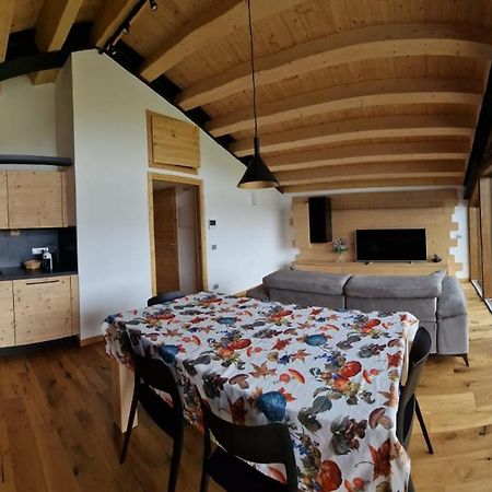 リヴィーニョCasa Noemiアパートメント エクステリア 写真